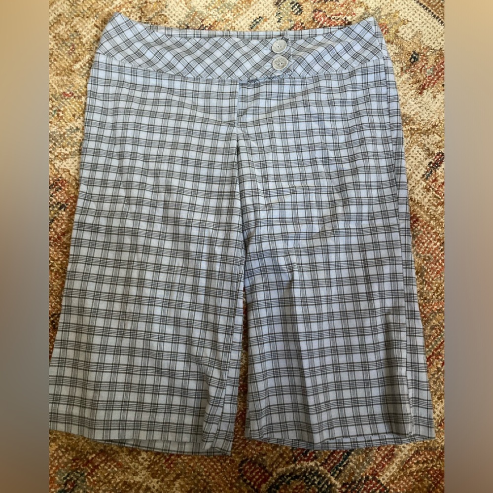 Star City Plaid Capris